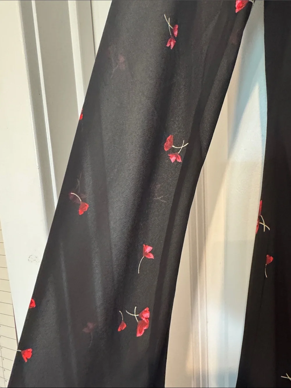 Black Long-Sleeve Floral Mini Dress with Red Rose Print - Picture 4 of 4